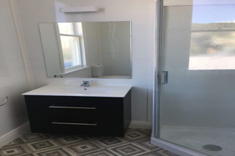 Photo of property in 13 Myrtle Crescent, Mount Cook, Wellington, 6021