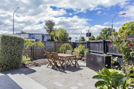 Photo of property in 1/120 Blighs Road, Strowan, Christchurch, 8052