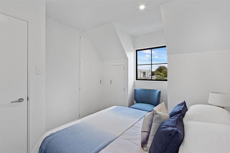 Photo of property in 9 Holly Road, Merivale, Christchurch, 8014