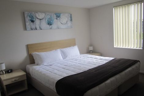 Photo of property in 2/30 Opito Way, East Tamaki, Auckland, 2013