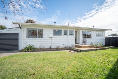 Photo of property in 10 Ashton Place, Highbury, Palmerston North, 4412