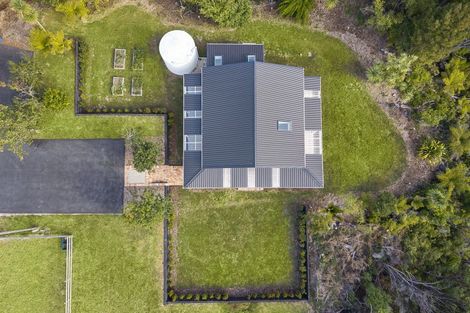 Photo of property in 1223 Old North Road, Helensville, 0875