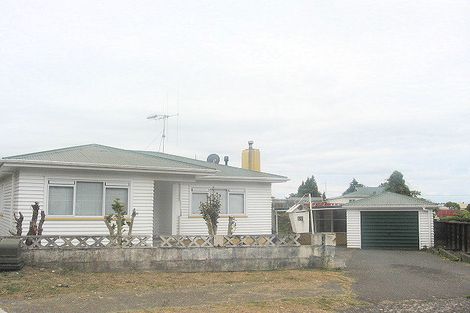 Photo of property in 16 Brown Terrace, Te Puke, 3119