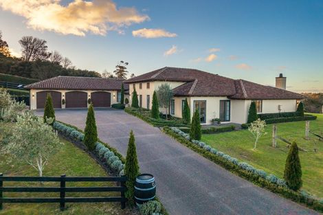 Photo of property in 61a Whitford Park Road, Whitford, Manurewa, 2576