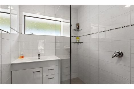 Photo of property in 1/39a Hebron Road, Waiake, Auckland, 0630