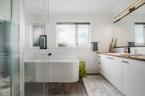 Photo of property in 27 Percival Avenue, Matua, Tauranga, 3110