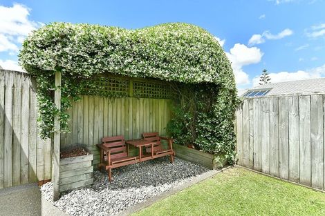 Photo of property in 69 Maygrove Drive, Orewa, 0931