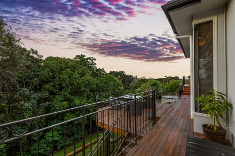 Photo of property in 34 Vermeer Place, West Harbour, Auckland, 0618