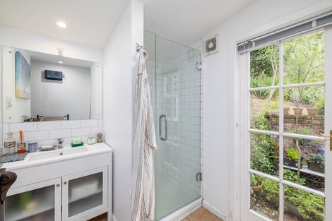 Photo of property in 33 Sandy Beach Road, Governors Bay, Lyttelton, 8971