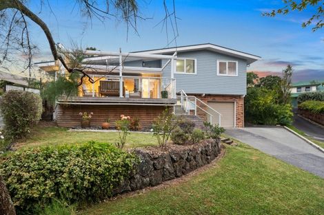 Photo of property in 12 Gerwyn Place, Pakuranga Heights, Auckland, 2010