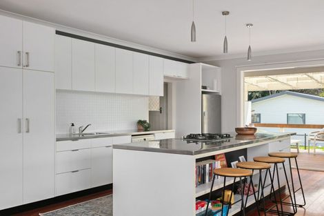 Photo of property in 28a Moana Road, Okitu, Gisborne, 4010