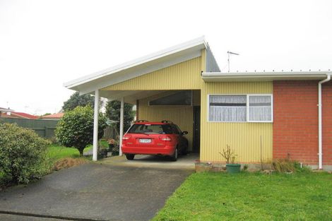 Photo of property in 7 Puriri Place, Levin, 5510