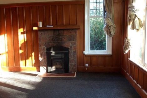 Photo of property in 27 Avonhead Road, Avonhead, Christchurch, 8042