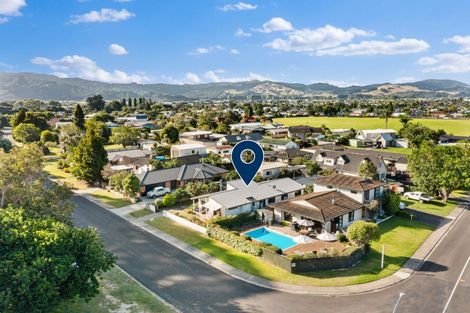 Photo of property in 83 Robinson Road, Whitianga, 3510