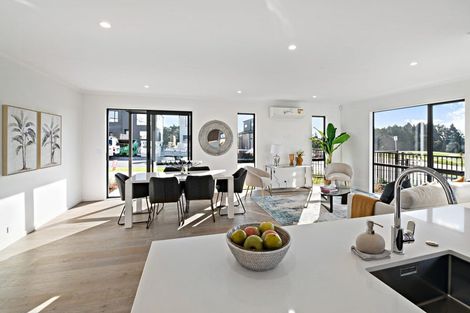 Photo of property in 20 Kilcadden Drive, Flat Bush, Auckland, 2019