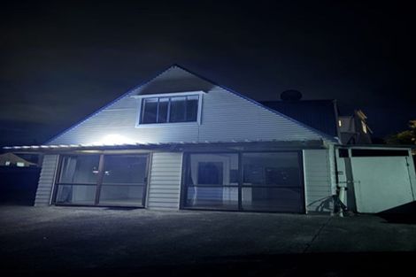 Photo of property in 19a Langton Road, Stanmore Bay, Whangaparaoa, 0932