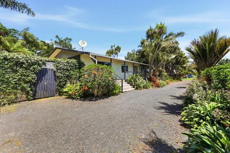 Photo of property in 47 Taihiki Road, Clarks Beach, 2122
