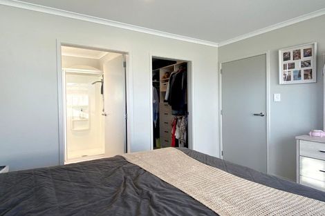 Photo of property in 8 Furlong Road, Papamoa, 3118