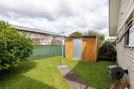 Photo of property in 14 George Street, Dannevirke, 4930