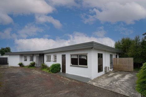 Photo of property in 15 Raglan Avenue, Cloverlea, Palmerston North, 4412