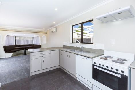 Photo of property in 379 Cambridge Terrace, Naenae, Lower Hutt, 5011