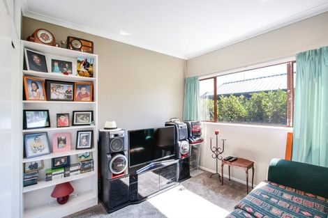 Photo of property in 8 Bowen Place, Tamatea, Napier, 4112
