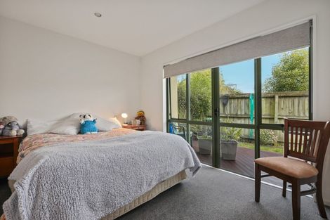 Photo of property in 2/90 Hawke Street, New Brighton, Christchurch, 8083
