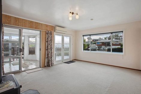 Photo of property in 65 Saffron Street, Birkdale, Auckland, 0626