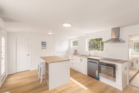 Photo of property in 24 Voelas Road, Lyttelton, 8082