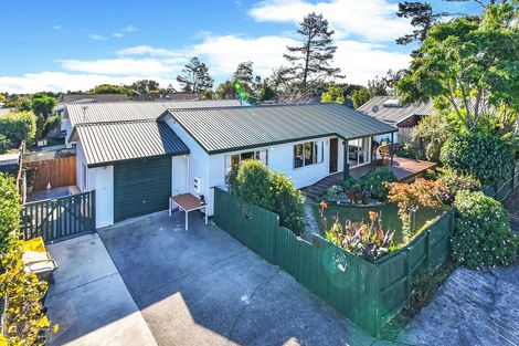 Photo of property in 1/133 Carnoustie Drive, Wattle Downs, Auckland, 2103