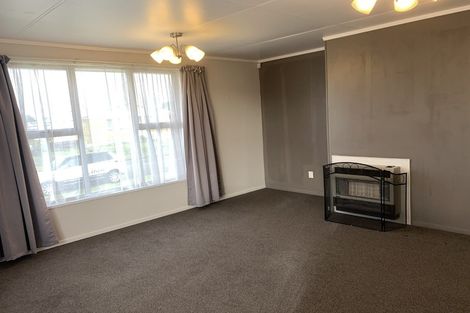 Photo of property in 36 Gibbons Crescent, Castlecliff, Whanganui, 4501