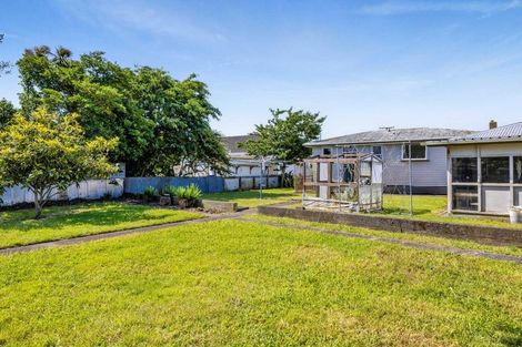 Photo of property in 6 Buchanan Place, Hawera, 4610