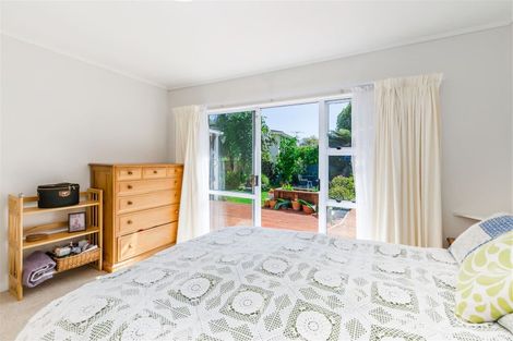 Photo of property in 8a Fleetwood Grove, Waikanae, 5036