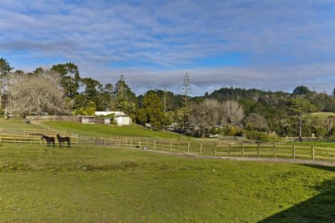 Photo of property in 56 View Ridge Drive, Ranui, Auckland, 0612