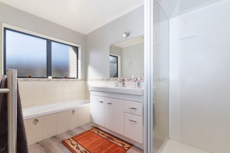 Photo of property in 90 Rimuvale Street, Pukehangi, Rotorua, 3015