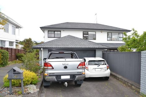 Photo of property in 2/42 Aberdeen Road, Campbells Bay, Auckland, 0620