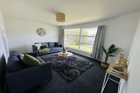 Photo of property in 8 Susan Place, Deanwell, Hamilton, 3206