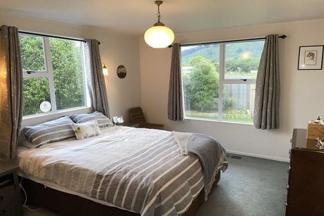 Photo of property in 13 Matthew Place, Kawaha Point, Rotorua, 3010