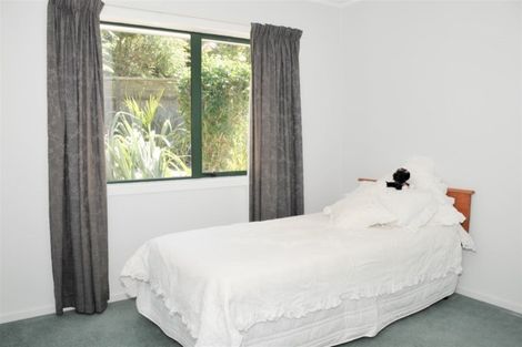 Photo of property in 36 Emlyn Place, Torbay, Auckland, 0630