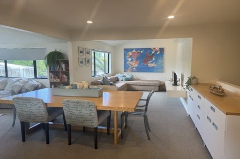 Photo of property in 9a Shadon Place, Stanmore Bay, Whangaparaoa, 0932