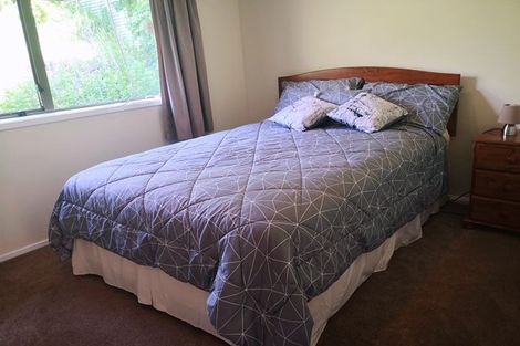 Photo of property in 15 Kingsclere Place, Goodwood Heights, Auckland, 2105