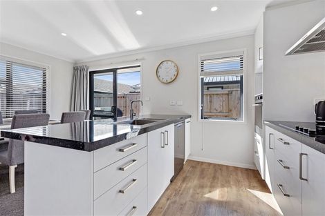 Photo of property in 44 Hills View Drive, Papamoa, 3118