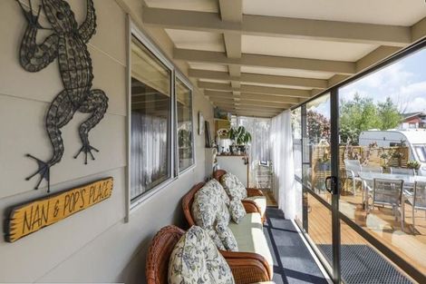 Photo of property in 12 Humphries Place, Awapuni, Palmerston North, 4412