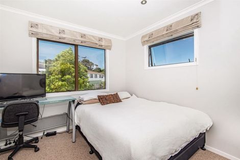 Photo of property in 4 Mona Vale, West Harbour, Auckland, 0618