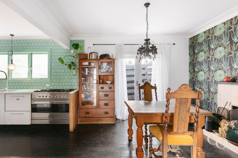 Photo of property in 140 Sutherland Road, Brookfield, Tauranga, 3110