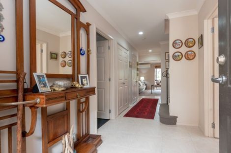 Photo of property in 29a Advene Road, Cockle Bay, Auckland, 2014