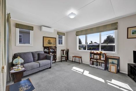 Photo of property in 7 Caplen Street, Hawera, 4610