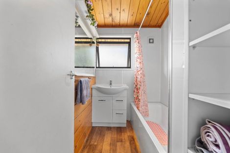 Photo of property in 39 Waianiwa Place, Tokoroa, 3420