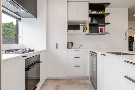 Photo of property in 83 Victoria Avenue, Palmerston North, 4410