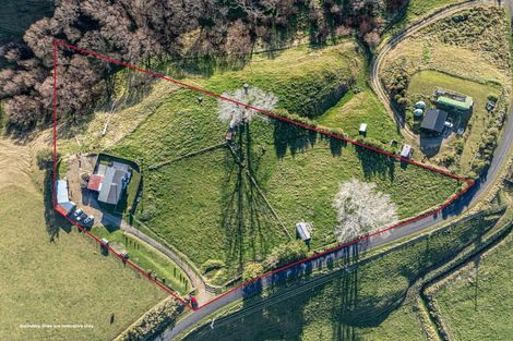 Photo of property in 2642 Raukawa Road, Te Onepu, Hastings, 4174